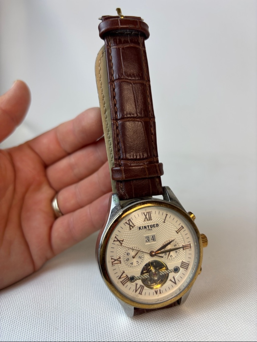Kinyued Automatic mens watch
